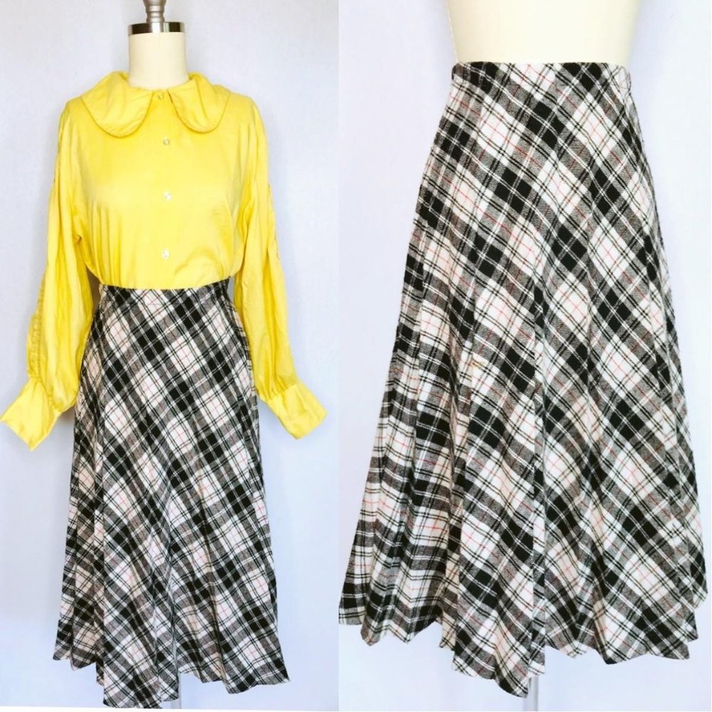 TAKE ONE Vintage 90s Plaid Check Skirt [SIZE LARGE]